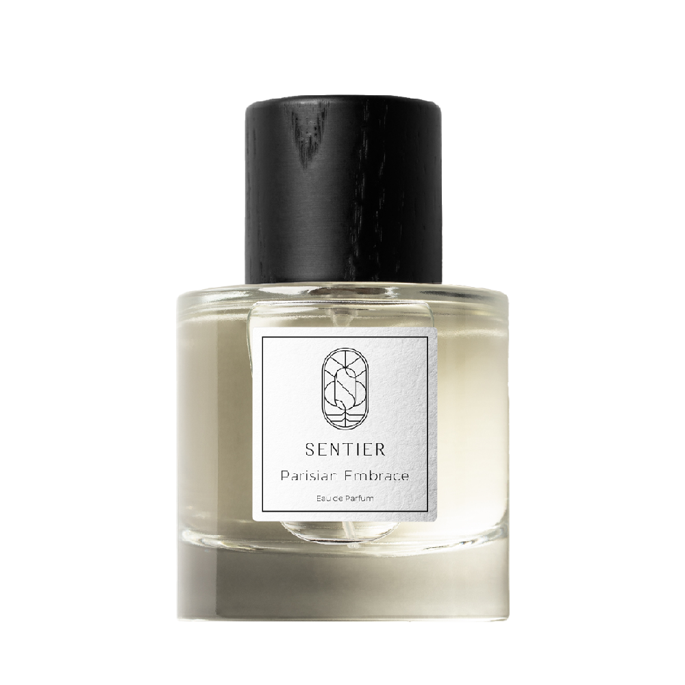 Parisian Embrace - Sentier